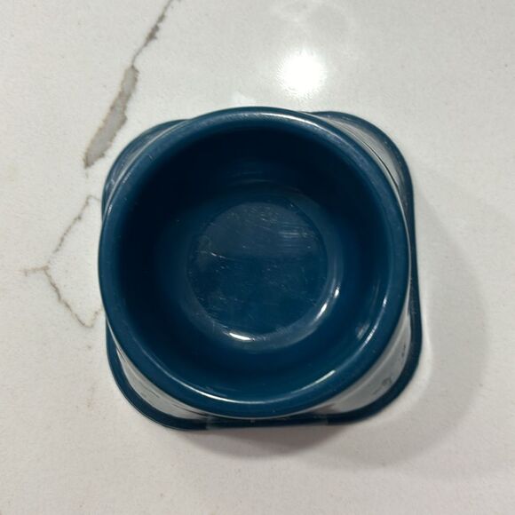 Plastic Small Animal Food Dish Lizard Reptile Cat Gerbil Mouse Rat Bunny Pet - Picture 2 of 4